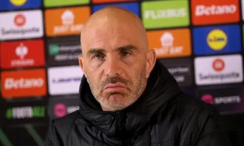 Maresca không hài lòng với “cú sảy chân” trước Legia Warsaw