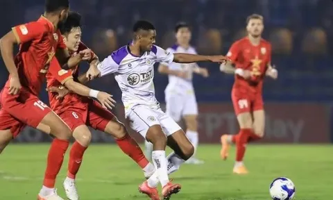 Lý do đằng sau màn ăn mừng của Mainoo