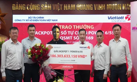 Nam thanh niên Bình Dương trúng Jackpot hơn 186 tỷ đồng nhưng nói không ai tin