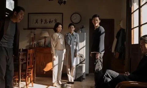 'Khi cha mẹ còn sống, anh em là một gia đình': Nửa câu sau vừa thấm thía vừa đau lòng