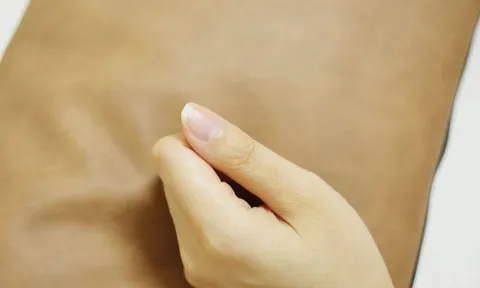 Ba nhóm người cần chú ý: Nếu tay xuất hiện 2 dấu hiệu này, có thể gan của bạn đang 'kêu cứu'