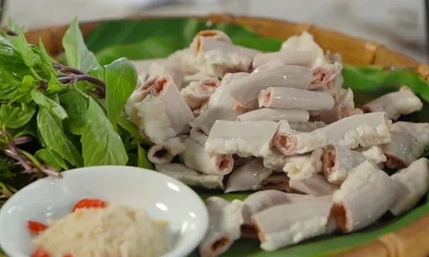 Bỏ thứ này vào nồi nước luộc: Lòng trắng tinh, giòn sần sật lại không hôi