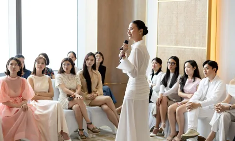 Mỹ nhân Nghệ An đưa ra lời khuyên đầu tư cho 3 giây đầu tiên: Kỹ năng sống mà nhà trường không dạy bạn