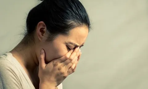 Khi phụ nữ "buông tay" là đã gom đủ thất vọng