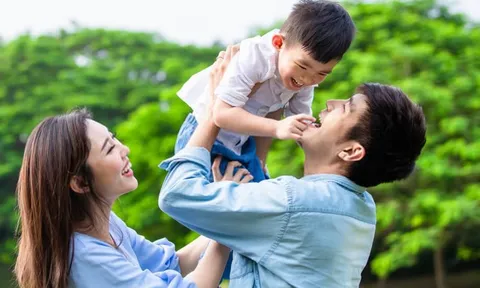 "Một con trai, một con gái" lỗi thời rồi: Gia đình kiểu này mới là chuẩn hạnh phúc thời hiện đại