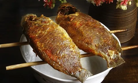 Rán cá không dính chảo cứ cho 1 thứ, cá giòn rụm - hết tanh, không vỡ nát