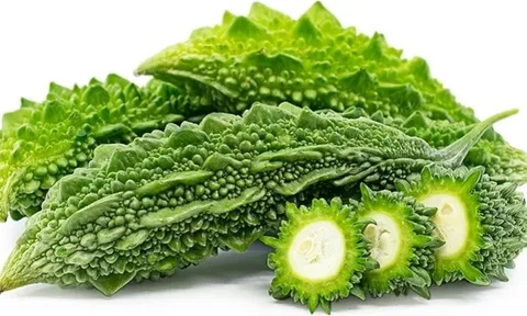 5 lợi ích tuyệt vời của việc ăn khổ qua thường xuyên