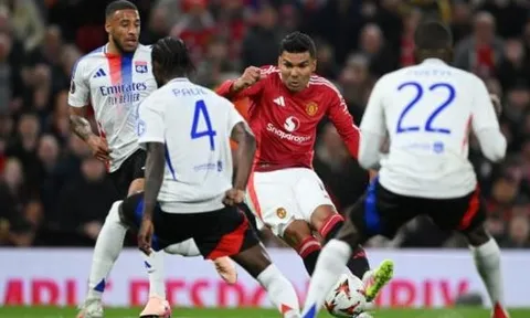 Sơ đồ 3-4-3 sẽ đẩy MU vào 'cửa tử' trước Chelsea?