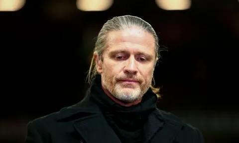 Emmanuel Petit mệt mỏi khi Arsenal liên tục trắng tay