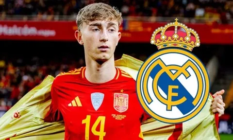 CHÍNH THỨC! Real Madrid chiêu mộ Dean Huijsen, giá 50 triệu bảng