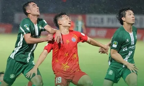 Công Phượng im tiếng, Bình Phước bị PVF cầm chân trong thế thiếu người