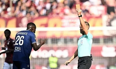 Xác định đội đầu tiên đá play-off thăng hạng Ligue 1 2025/26