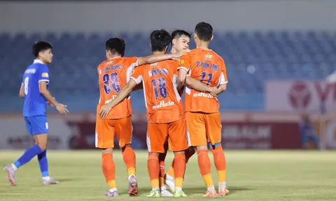 CĐV Đà Nẵng hân hoan sau thắng lợi trước Quảng Nam