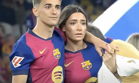 Gavi và bạn gái "chiếm sóng" trong ngày Barca nâng cúp vô địch La Liga