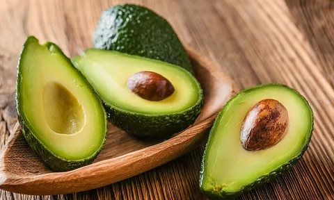 Mẹo bảo quản bơ chín tươi lâu không bị thâm nhũn, ai cũng dễ dàng thực hiện