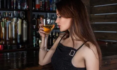 Phụ nữ say xỉn bên ngoài thường muốn gì nhất? Bí mật đa số ai cũng nghĩ nhưng không dám nói