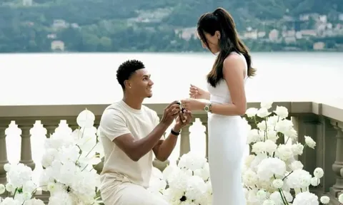Ollie Watkins đón ngày trọng đại trước trận đấu với Man United