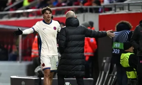 Maresca đặt cược vào Marc Guiu trong trận chiến giành vé Champions League