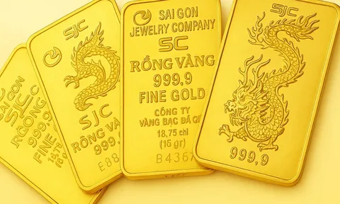 Vàng đảo chiều giữa bão thông tin: Nhà đầu tư chốt lời ồ ạt, giá thế giới “rớt thẳng đứng” gần 9 USD/ounce