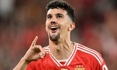 Chelsea và Liverpool cạnh tranh quyết liệt vì Tomas Araujo