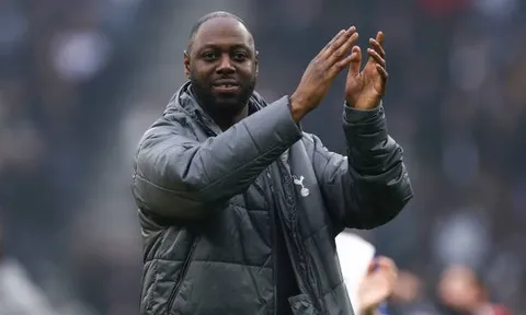Ledley King nêu lợi thế của Tottenham trước Man United