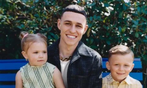 Phil Foden và khoảnh khắc ấn tượng trong Ngày của cha