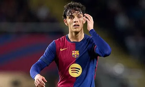 Barcelona ra quyết định về tương lai Hector Fort