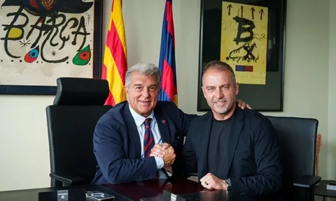Barcelona "trói chân" Hansi Flick: Nước cờ khôn ngoan sau mùa giải ăn ba lịch sử