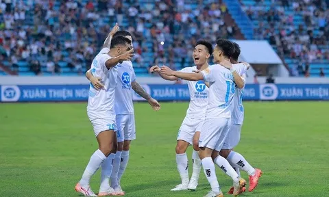 V-League vào hồi kết: Nam Định chờ đăng quang; Đáy bảng dậy sóng