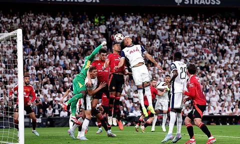 10 thống kê bùng nổ sau trận Tottenham 1-0 Man United