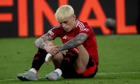 Mối quan hệ căng thẳng với Amorim đẩy Garnacho gần cửa rời Man Utd