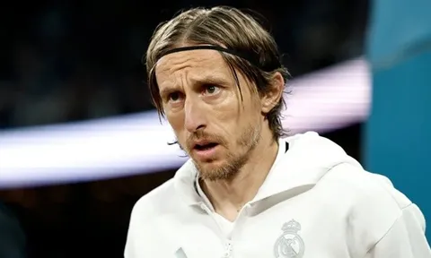 Modric chấp nhận mọi điều kiện, Real Madrid vẫn từ chối gia hạn