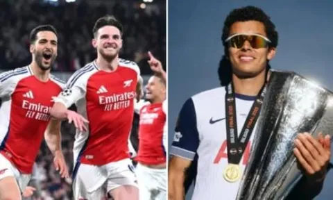 Arsenal trắng tay, Tottenham vô địch, ai thắng mùa giải?