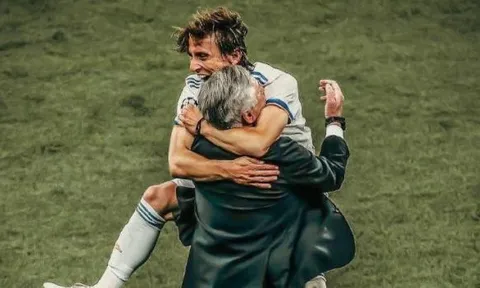 Ancelotti rời Real, xúc động nhắn gửi người hâm mộ