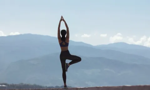 3 tư thế yoga đầu tiên bạn nên học