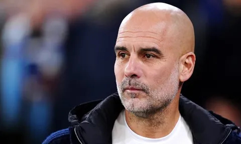 Pep Guardiola nói về mùa giải thất vọng: “Ngã thì đứng dậy, làm lại”