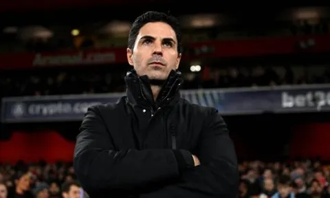 Mùa giải nhạt nhòa của Arsenal đặt Mikel Arteta dưới áp lực