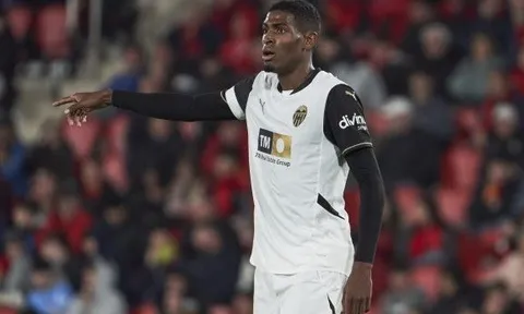 RB Leipzig quyết chi 20 triệu euro cho trụ cột hàng thủ Valencia, Mosquera