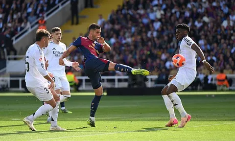 Barca phá kỷ lục doanh thu ở trận El Clasico tại Montjuic