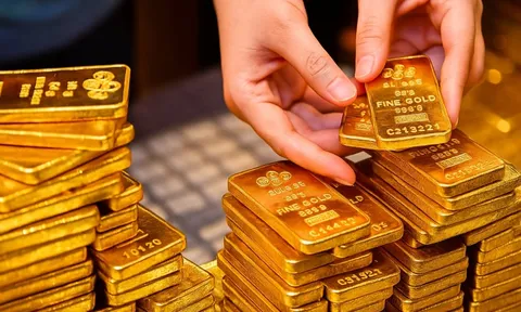 Giá vàng ngày 27/5: "Lao dốc" mạnh, chênh lệch với thế giới vẫn gần 14 triệu đồng/lượng