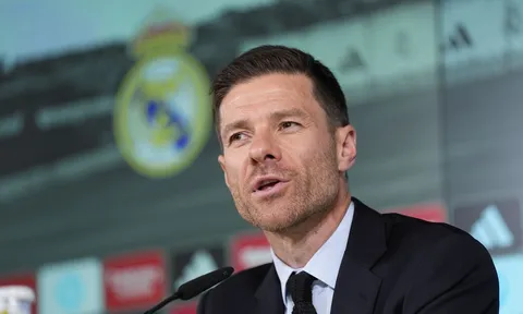 5 bản hợp đồng và chiến dịch chuyển nhượng lớn nhất của Real Madrid 16 năm qua