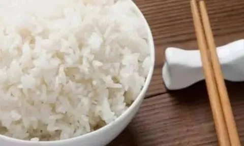 Tại sao không ăn cơm lại giúp giảm cân nhanh và hiệu quả? Bí quyết ai đang giảm cân cũng nên biết!