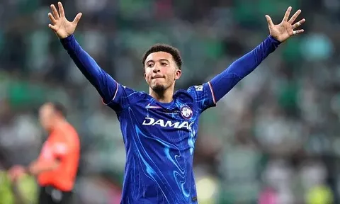 Sau chức vô địch C3, Joe Cole khuyên Chelsea mua Sancho vĩnh viễn