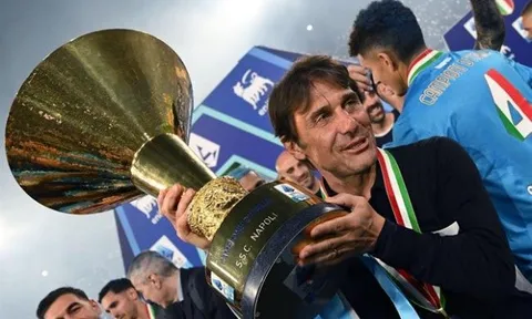 Napoli đừng để Conte rời đi lúc này