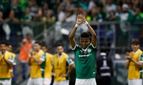 Palmeiras hủy diệt Sporting Cristal với màn tỏa sáng của thần đồng Estevao