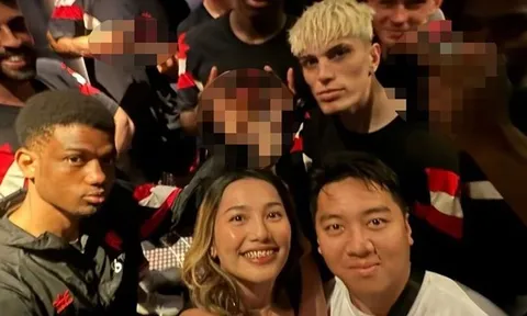 Man Utd náo loạn du đấu: Garnacho & Amad giơ 'ngón tay thối', HLV Amorim nổi giận