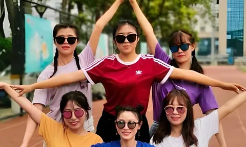 4 kiểu người trầm lặng nhưng gắn bó bền chặt trong nhóm bạn học – Bạn có phải một trong số đó?