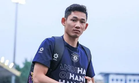 Hai Long thất thế tại CLB, tỏa sáng ở tuyển Việt Nam