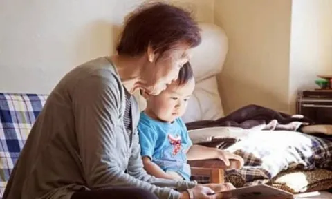 Kiểu bất hiếu mới đang lan rộng: Đau lòng hơn ăn bám cha mẹ, người trẻ lại xem nhẹ