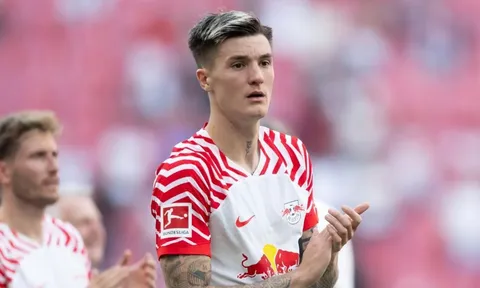 Man Utd lấy gì tranh Sesko với Arsenal?